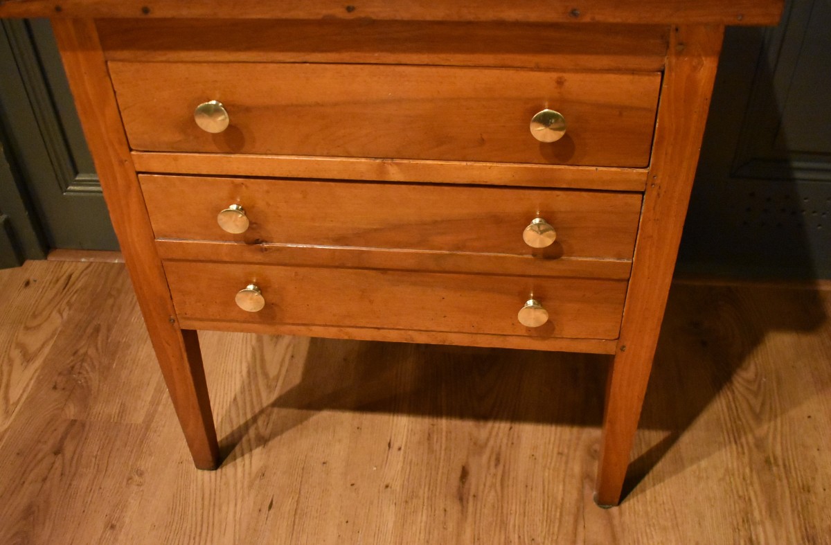 Petit meuble en noyer-photo-3