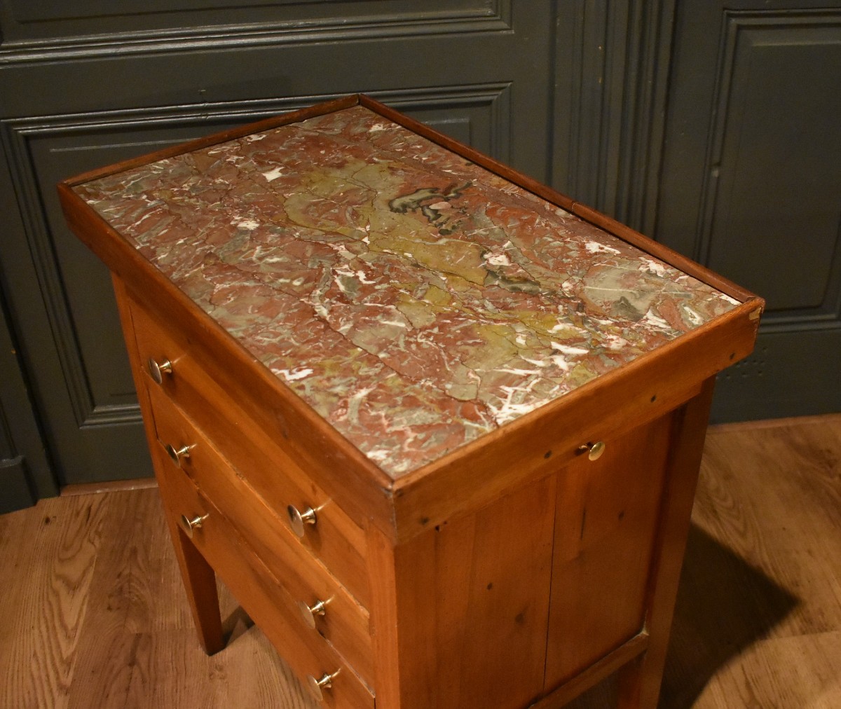 Petit meuble en noyer-photo-4