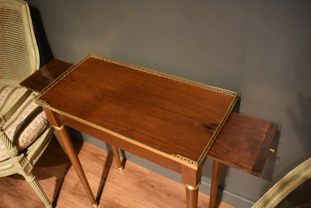 Louis XVI Style Side Table-photo-1