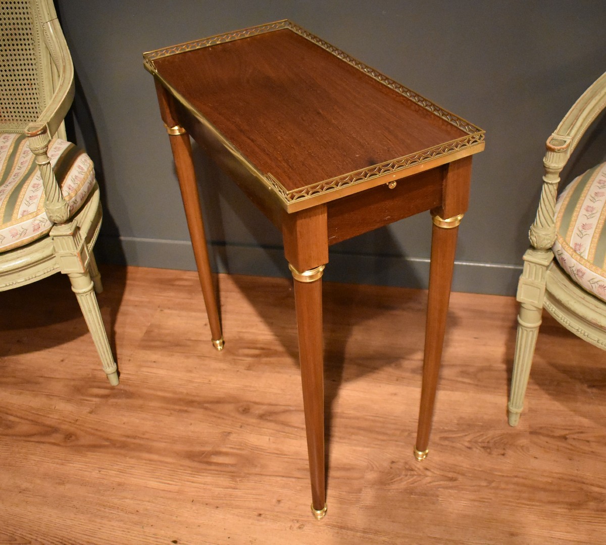 Louis XVI Style Side Table-photo-4