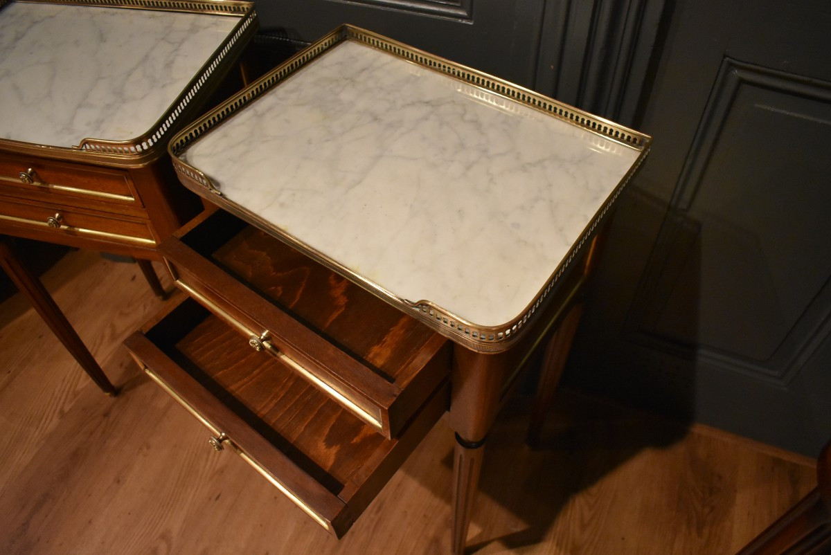 Paire de chevets de style Louis XVI-photo-1