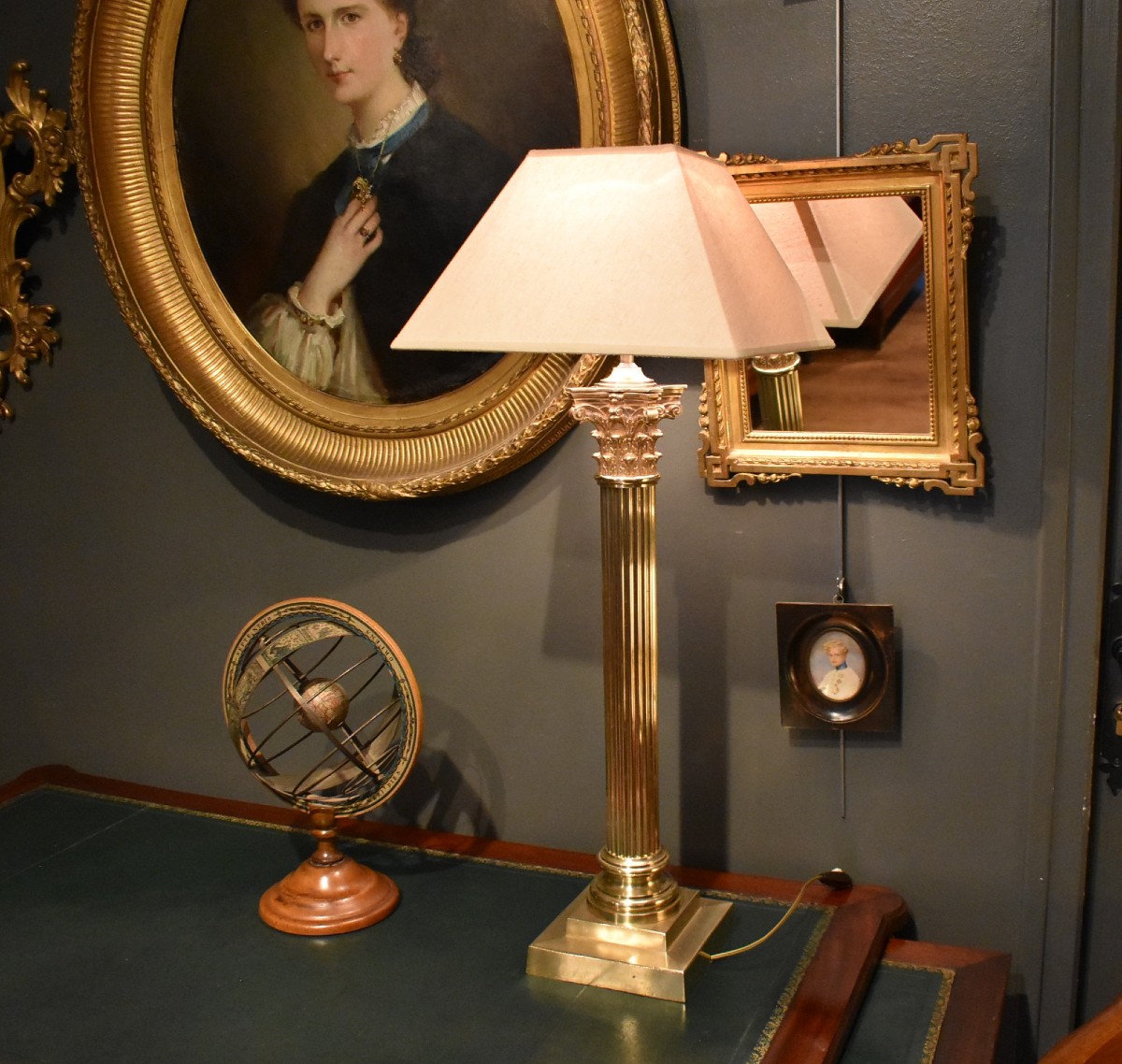 Large Empire-style Lamp