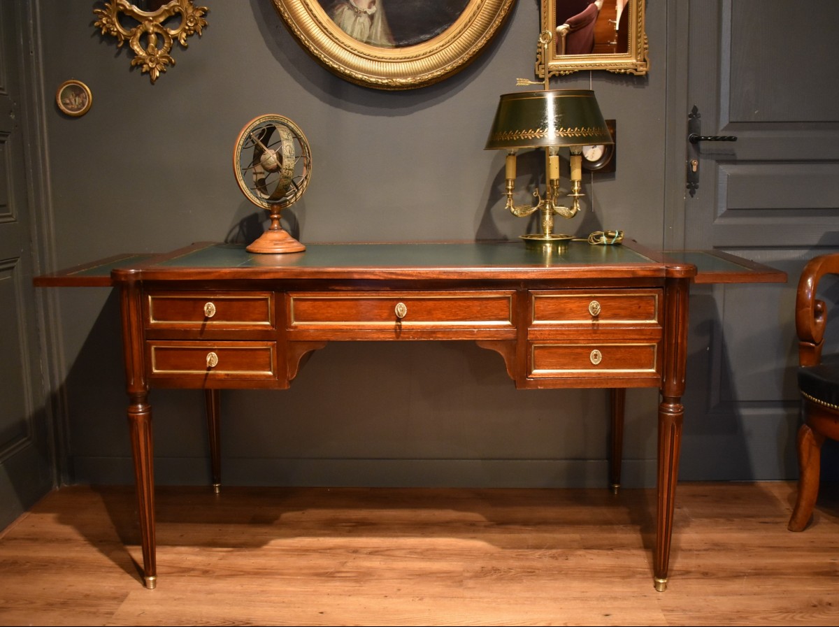 Louis XVI Style Flat Desk