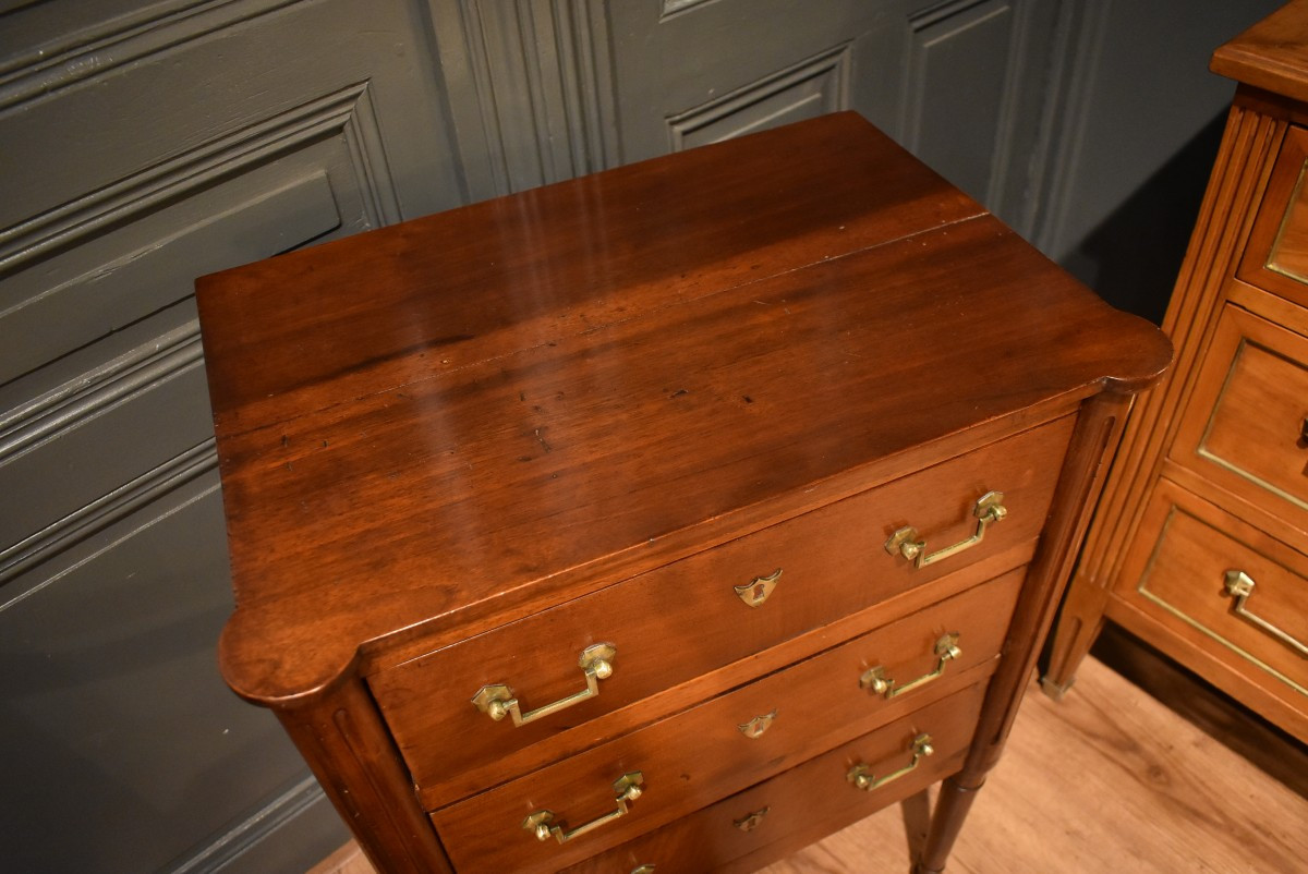 Very Small Mahogany Chest Of Drawers-photo-2