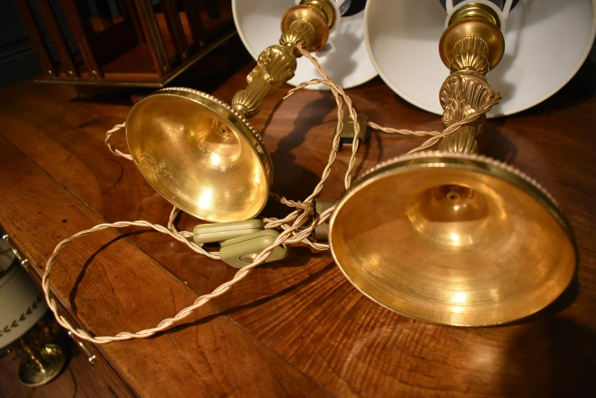 Paire de lampes en bronze doré de style Louis XVI-photo-7