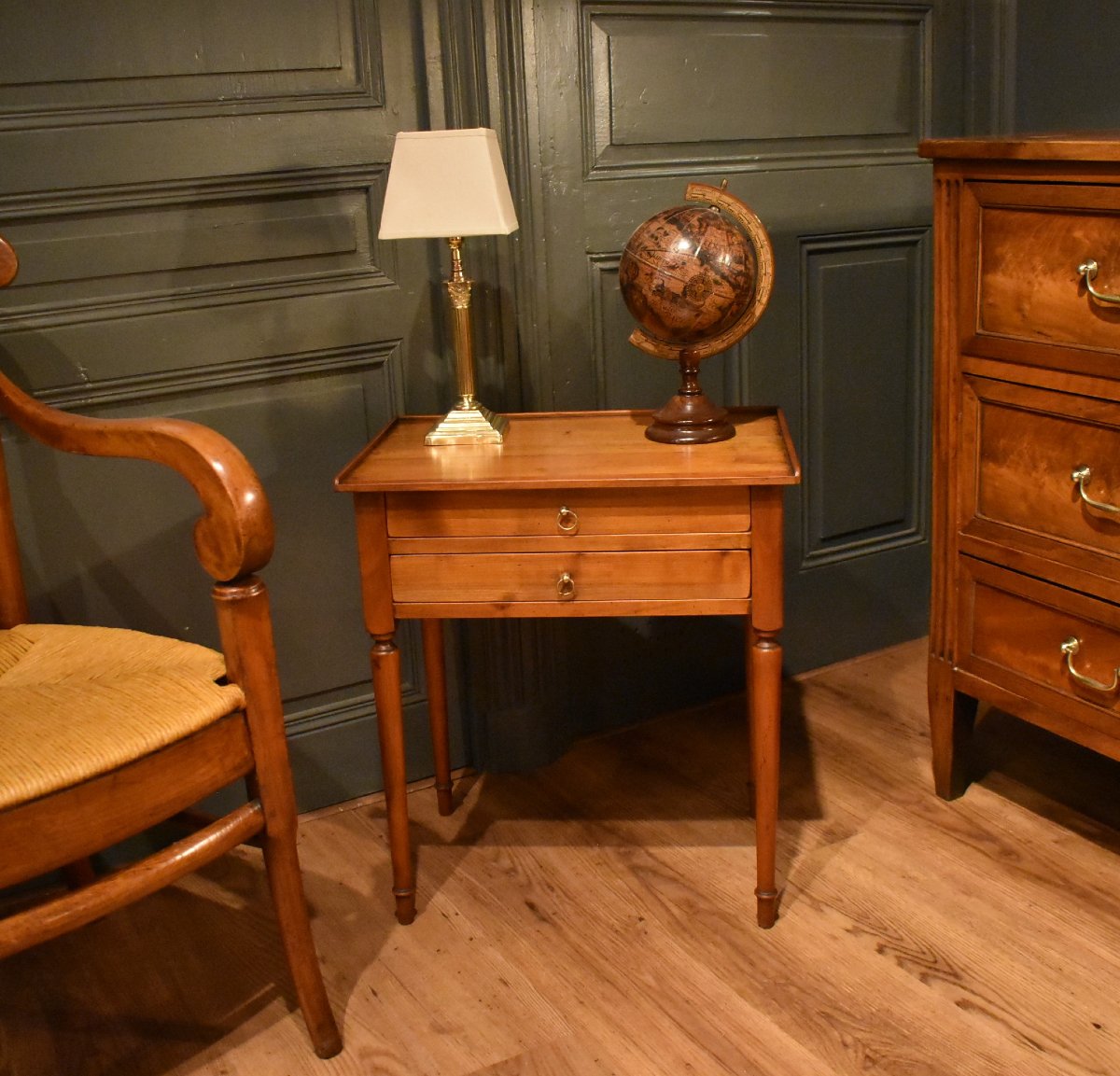 Petite table  de style Directoire