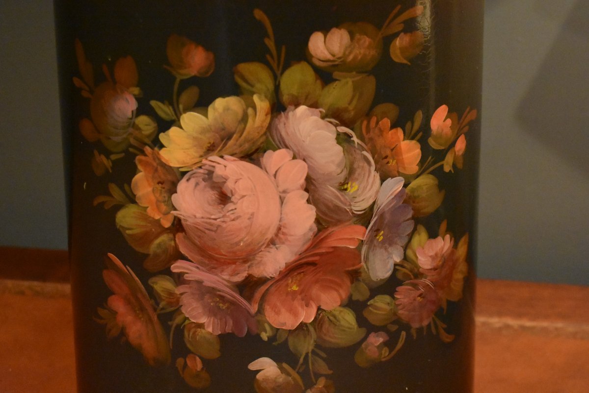 Painted Metal Wastebasket-photo-2