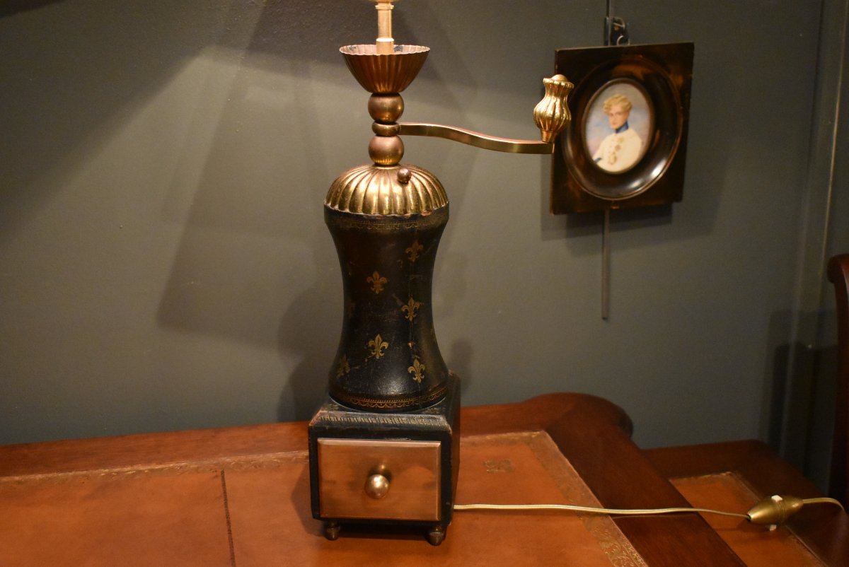 Coffee Grinder-shaped Lamp-photo-2