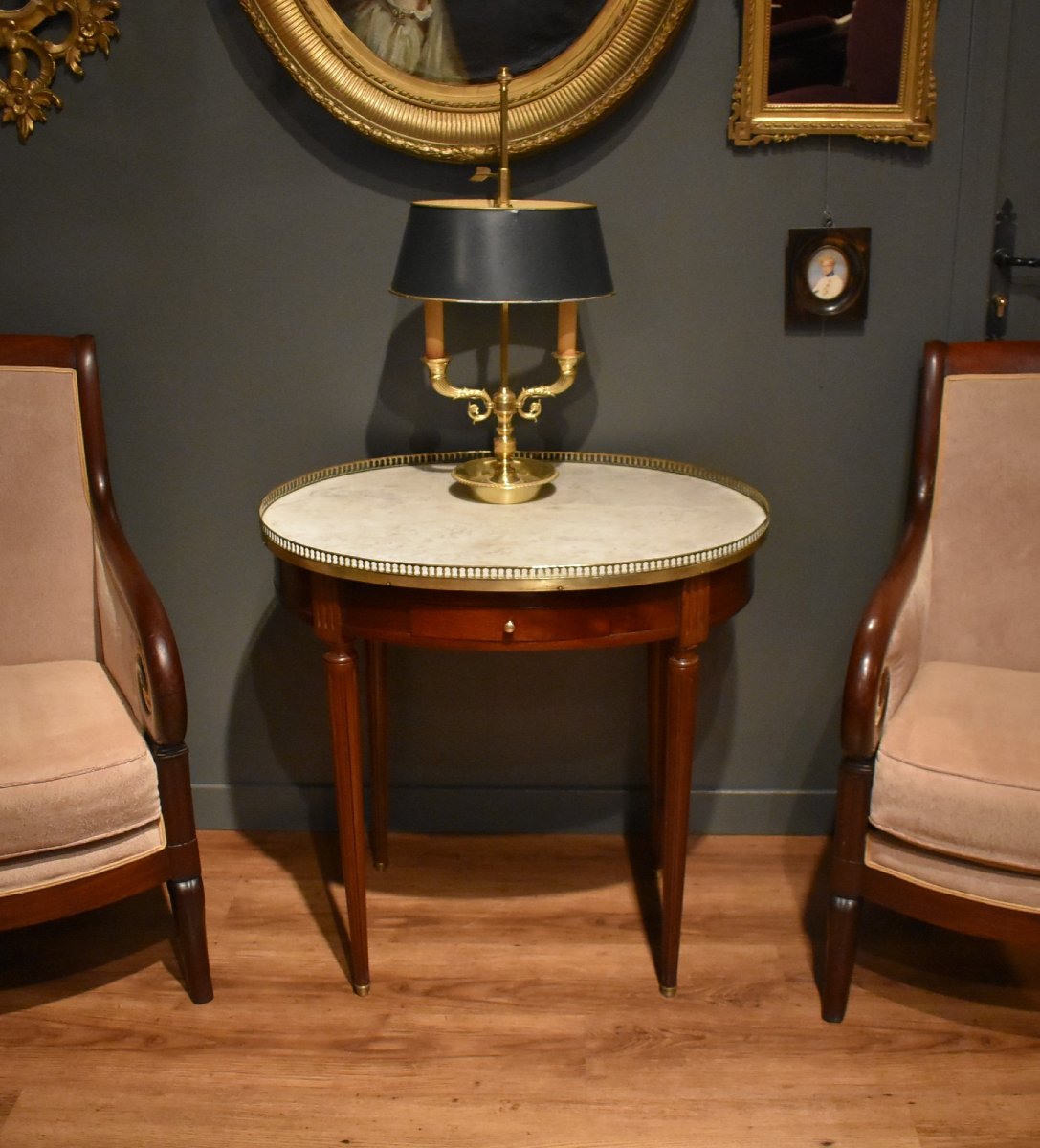 Table bouillotte ovale de style Louis XVI