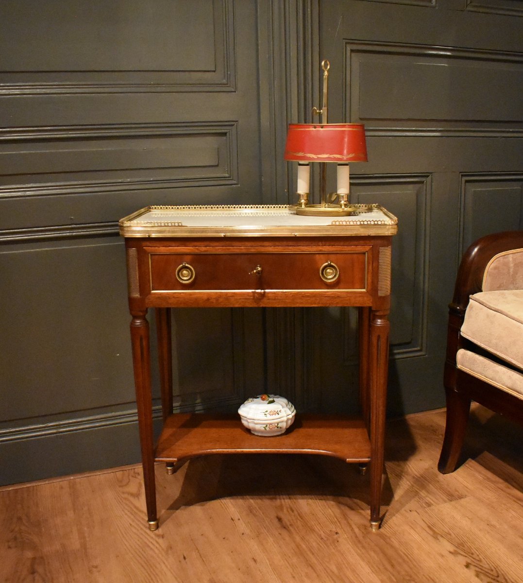 Petite console de style Louis XVI