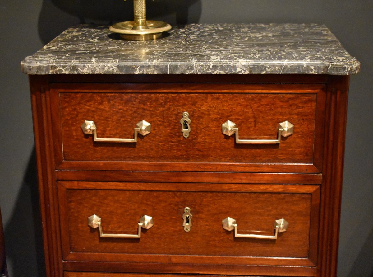 Petite commode Louis XVI en acajou avec estampille-photo-3