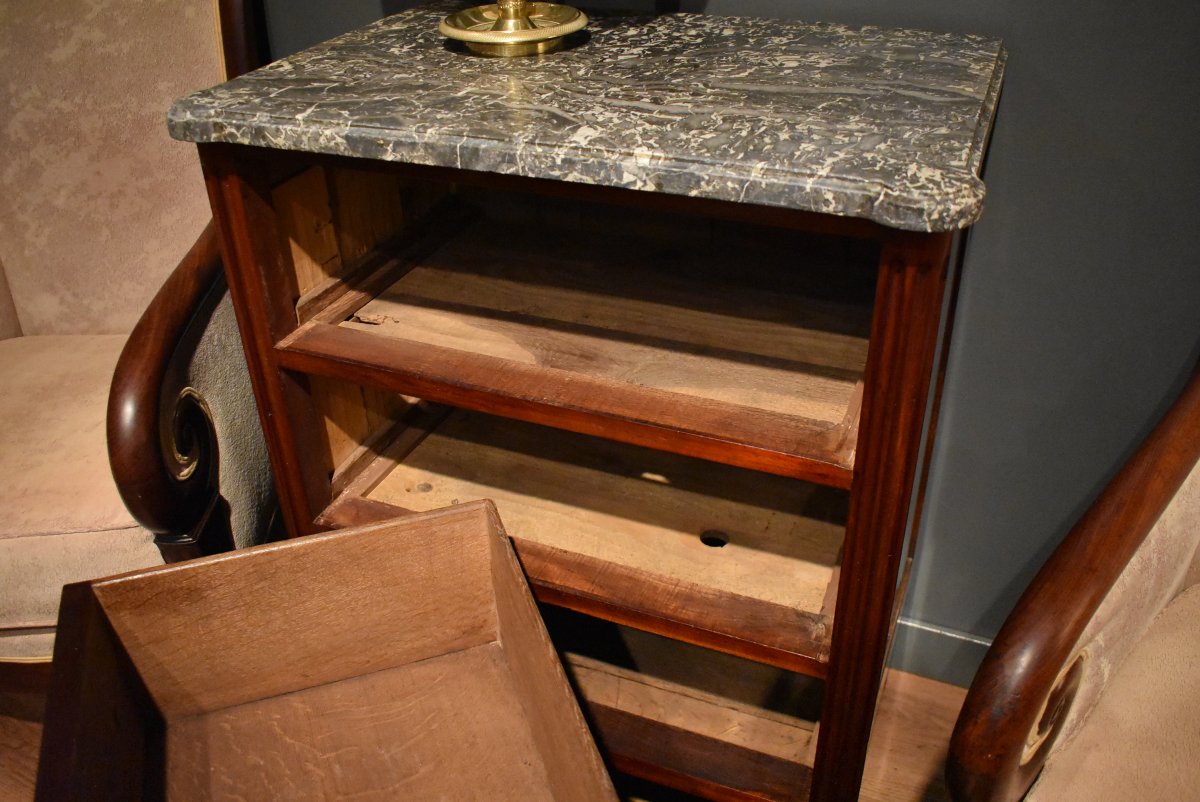 Petite commode Louis XVI en acajou avec estampille-photo-3