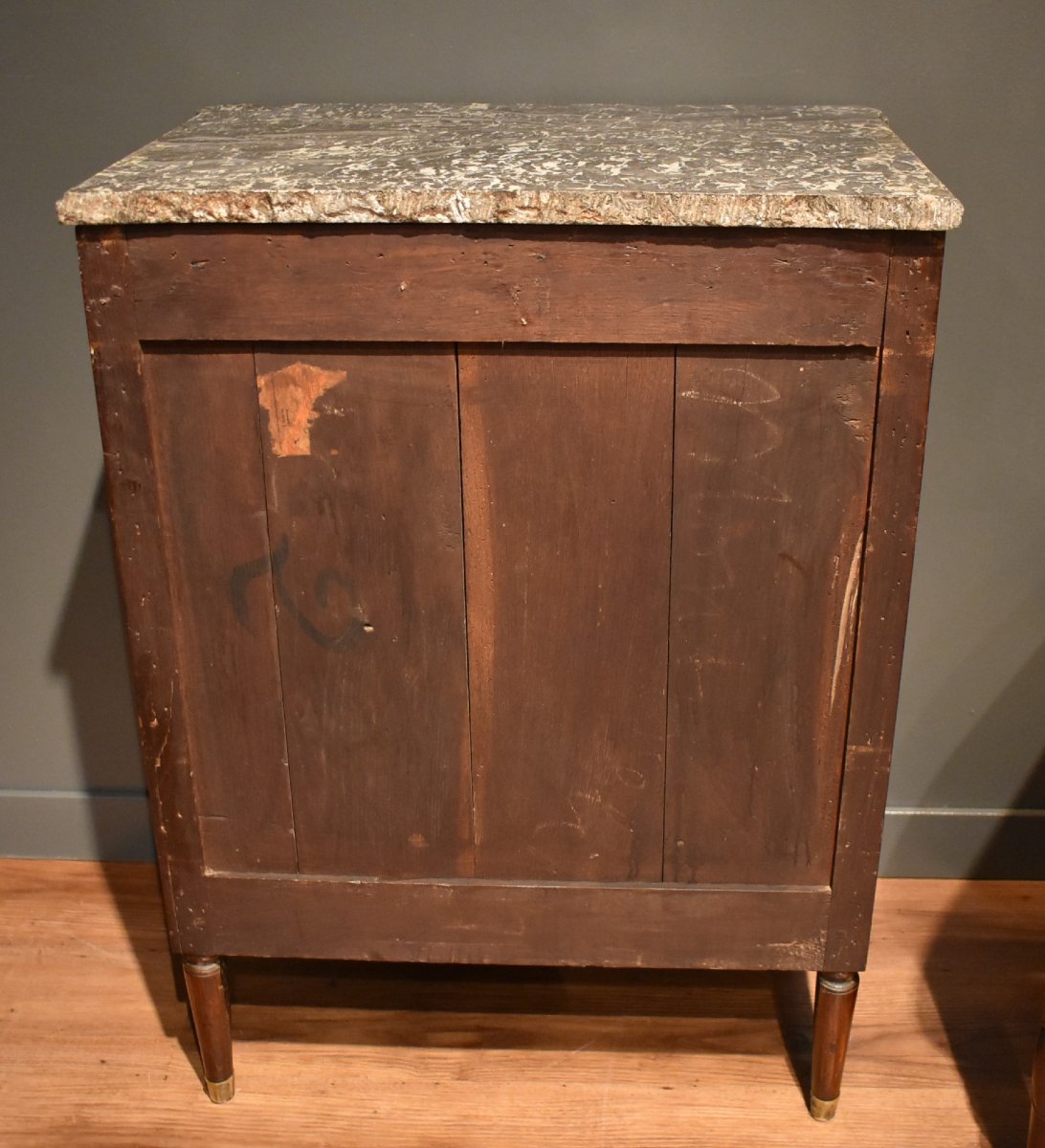 Petite commode Louis XVI en acajou avec estampille-photo-8