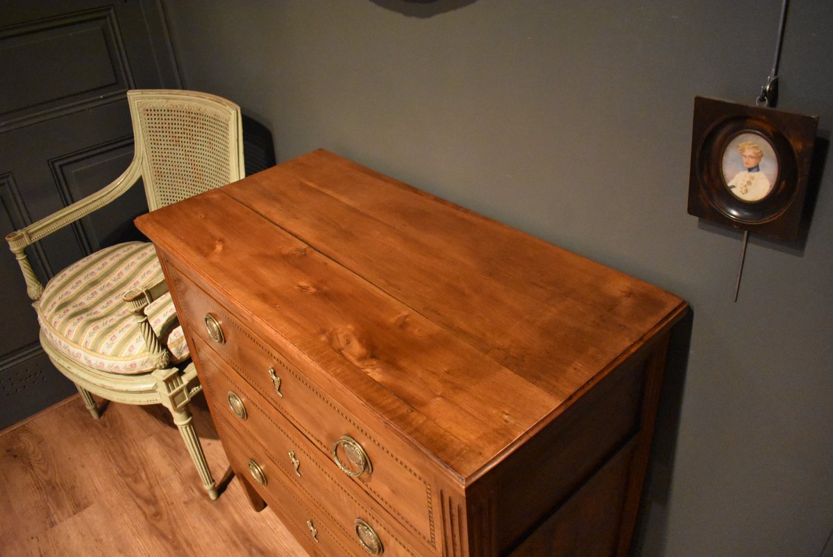 Petite commode en noyer-photo-2