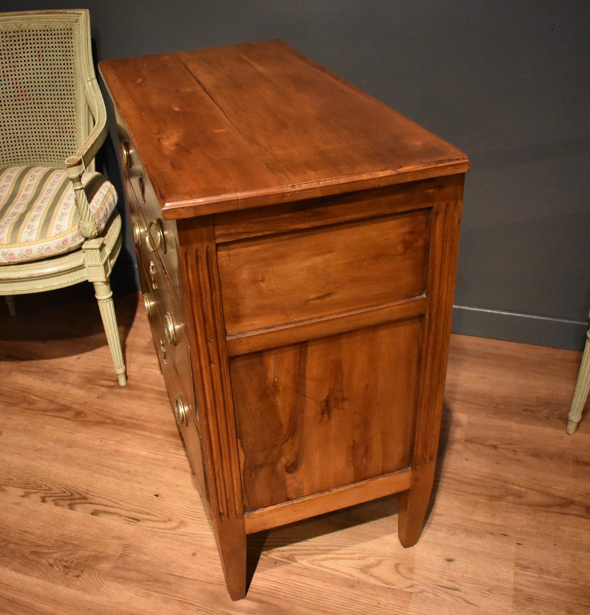 Petite commode en noyer-photo-3