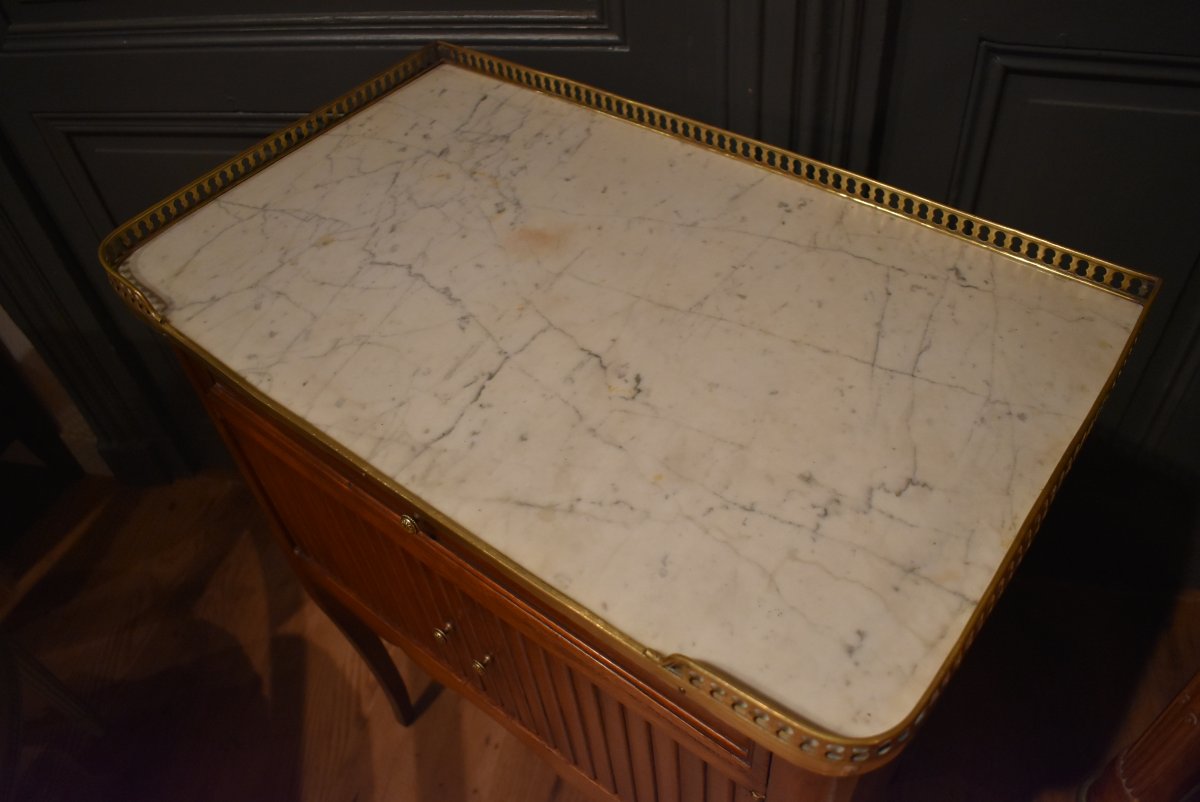 Louis XV-style Mahogany Nightstand-photo-2
