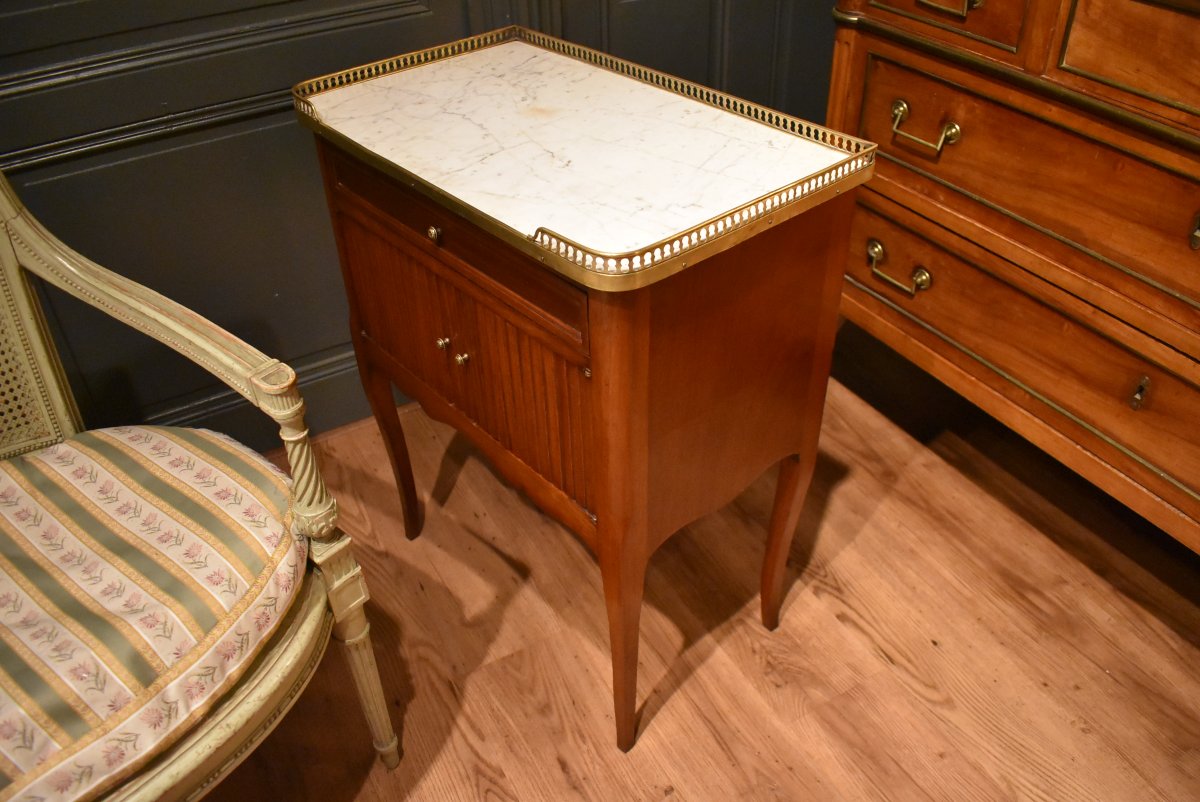 Louis XV-style Mahogany Nightstand-photo-5