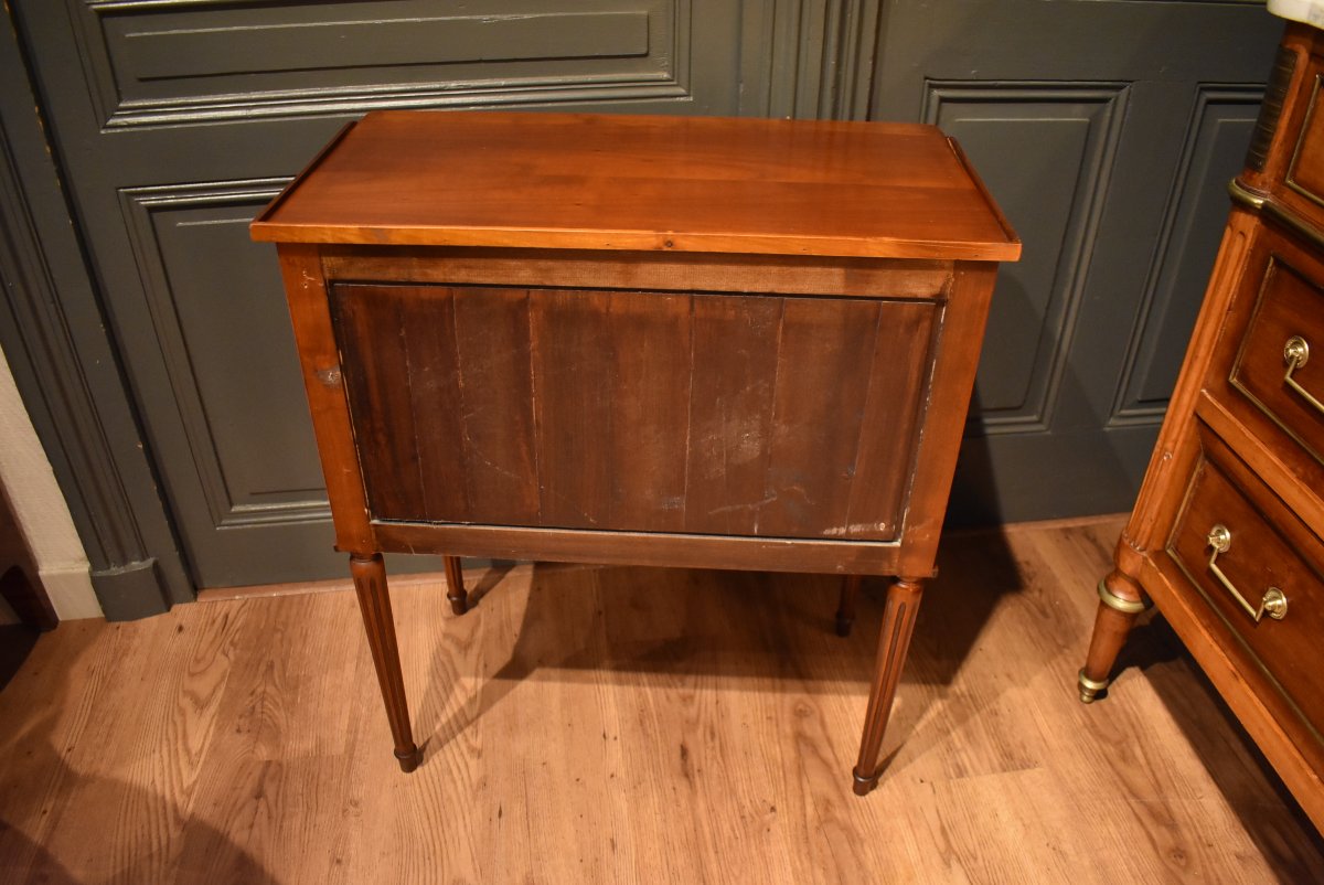 Small Cherry Wood Dresser-photo-7