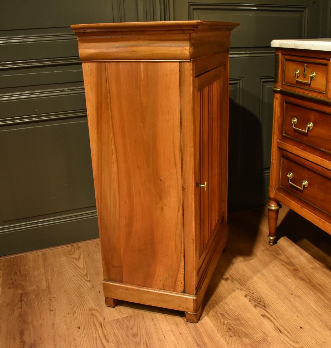 Petit meuble Louis Philippe en noyer-photo-4