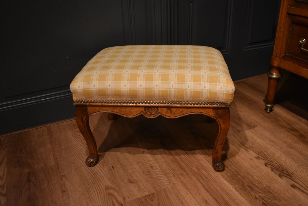 Tabouret en  noyer Louis XV, 18 ième-photo-1
