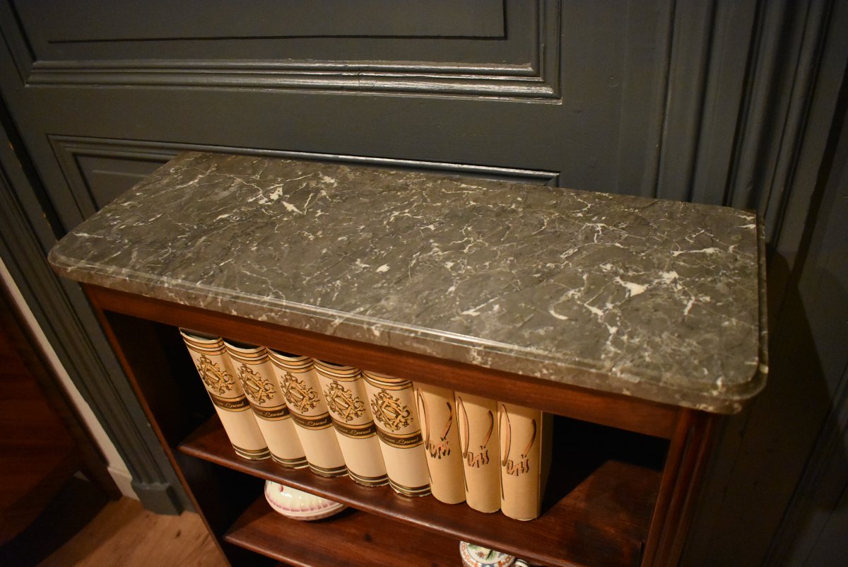 Mahogany Bibus-photo-1