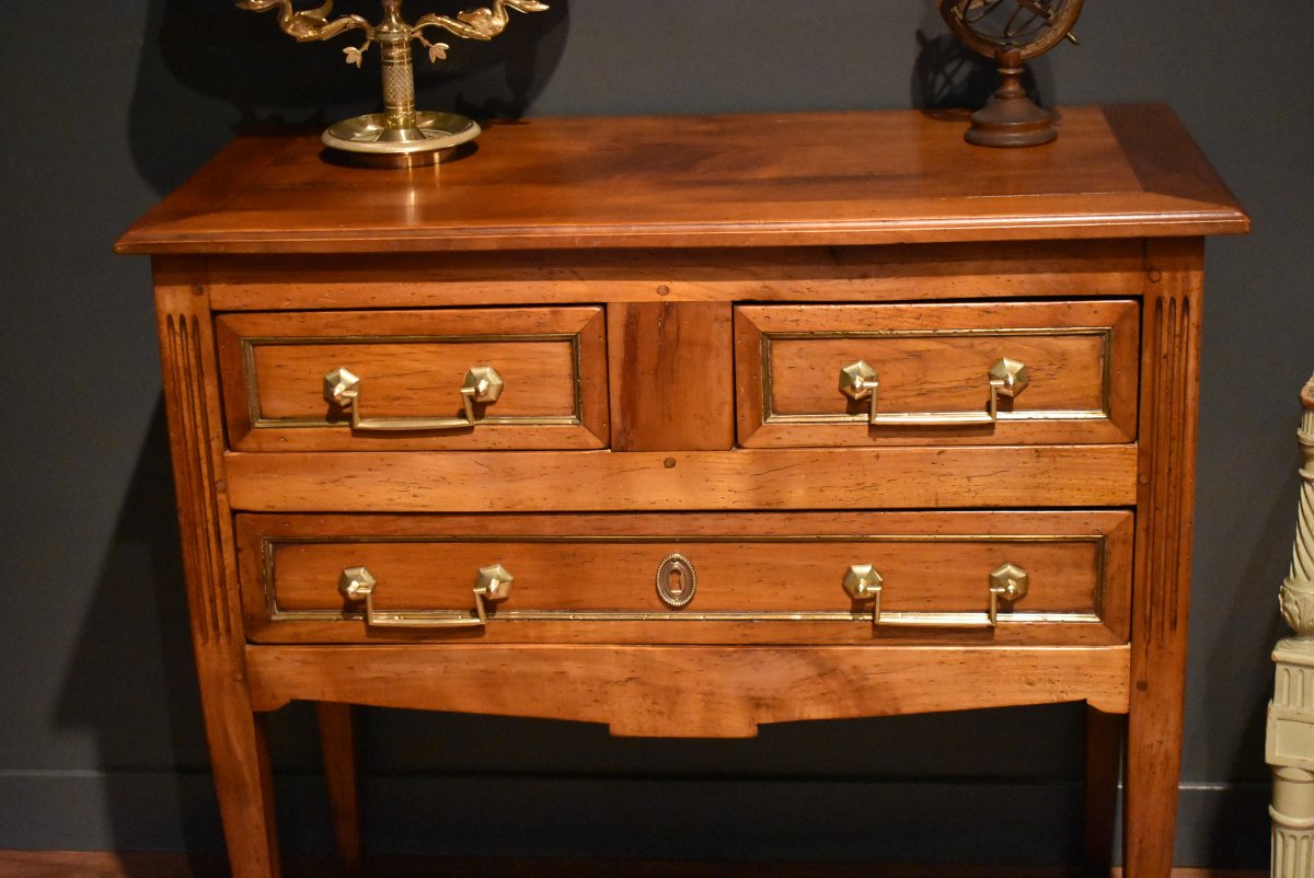 Small Louis XVI-style Chest Of Drawers With A Hopping Top-photo-3