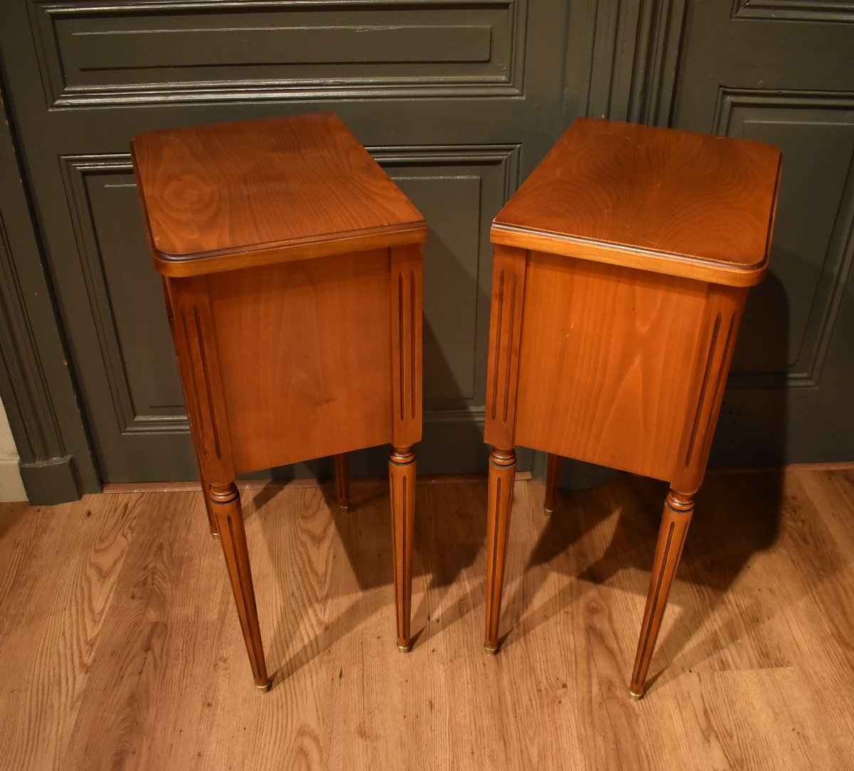 Pair Of Nightstands -photo-6