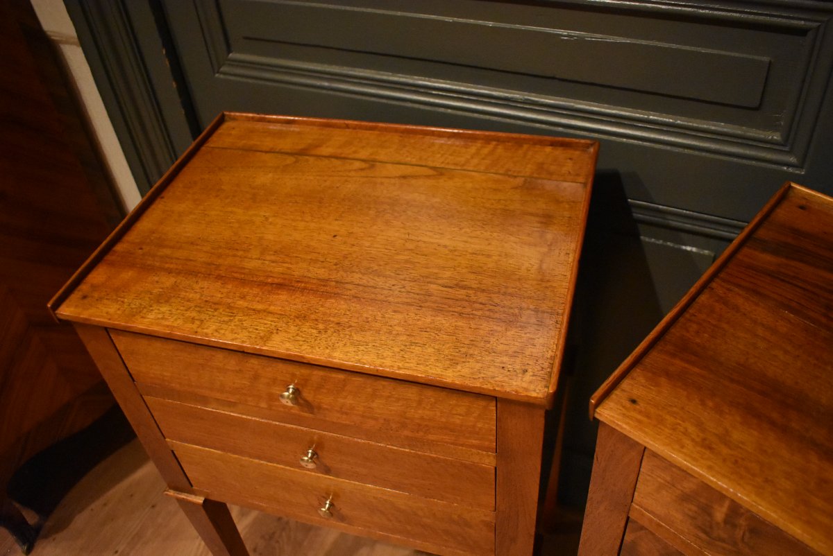 Pair Of Louis XVI-style Nightstands Made Of Walnut-photo-3