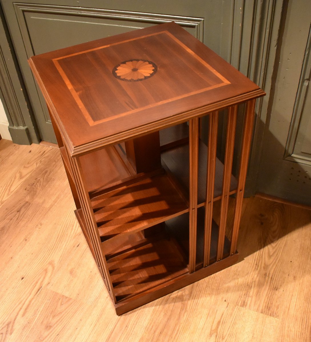 Small Rotating Bookcase-photo-3