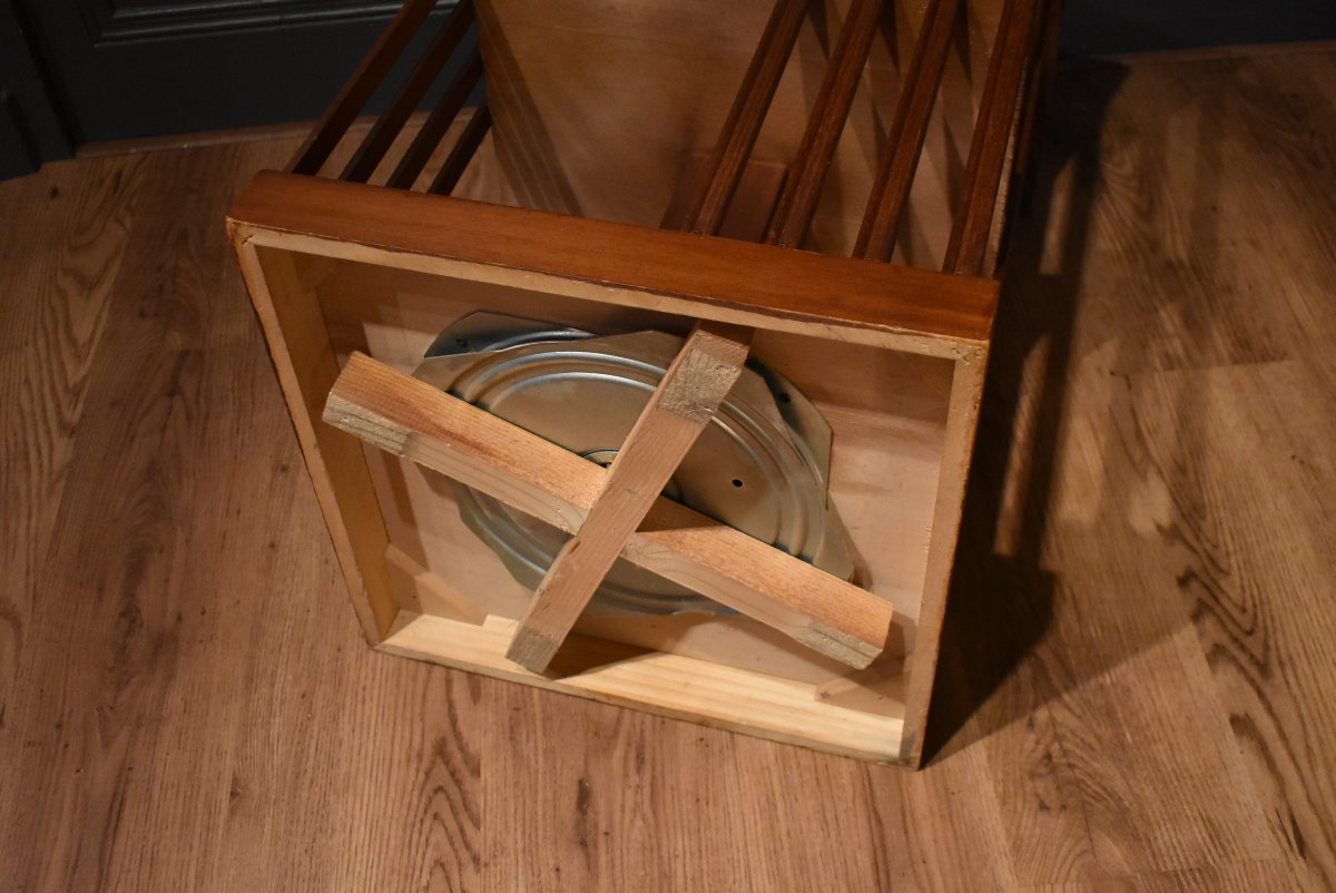 Small Rotating Bookcase-photo-4