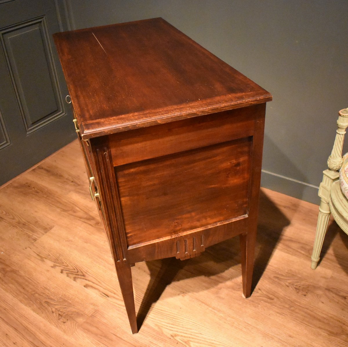 Louis XVI-style Chest Of Drawers With A Jumping Top-photo-4