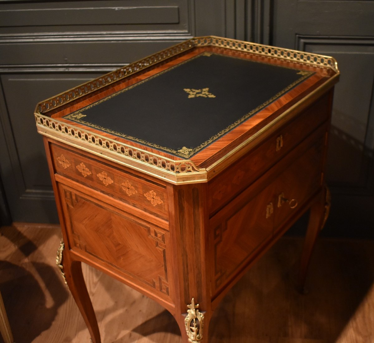 Table chiffonnière en marqueterie  formant écritoire-photo-8