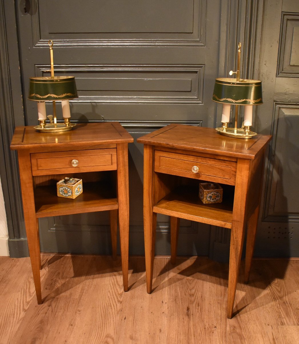 Pair Of Walnut Nightstands-photo-2