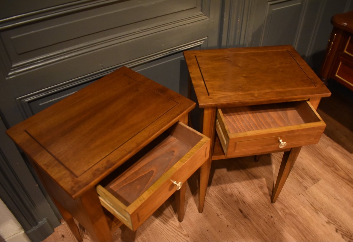Pair Of Walnut Nightstands-photo-2