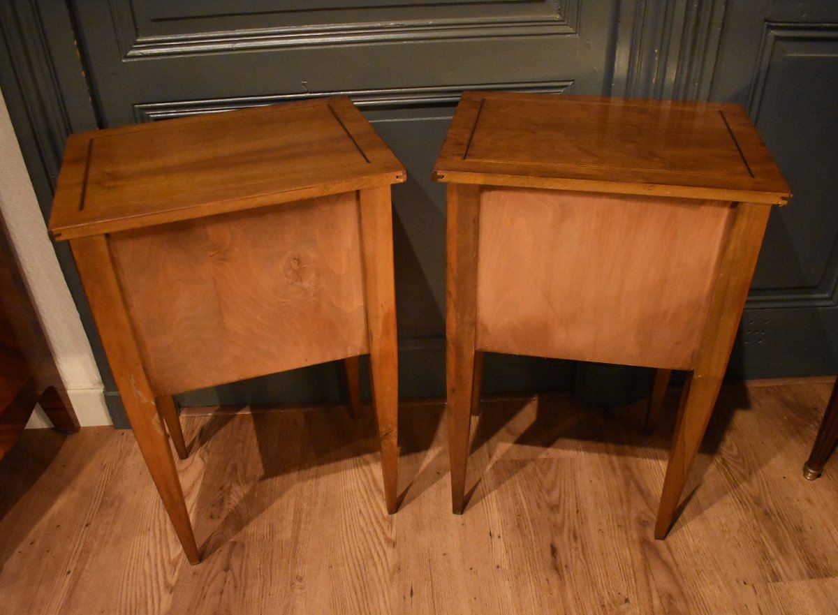 Pair Of Walnut Nightstands-photo-7