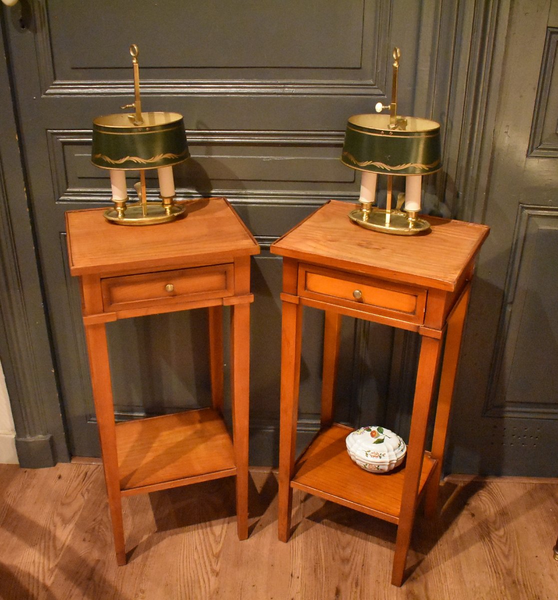 Deux tables en merisier