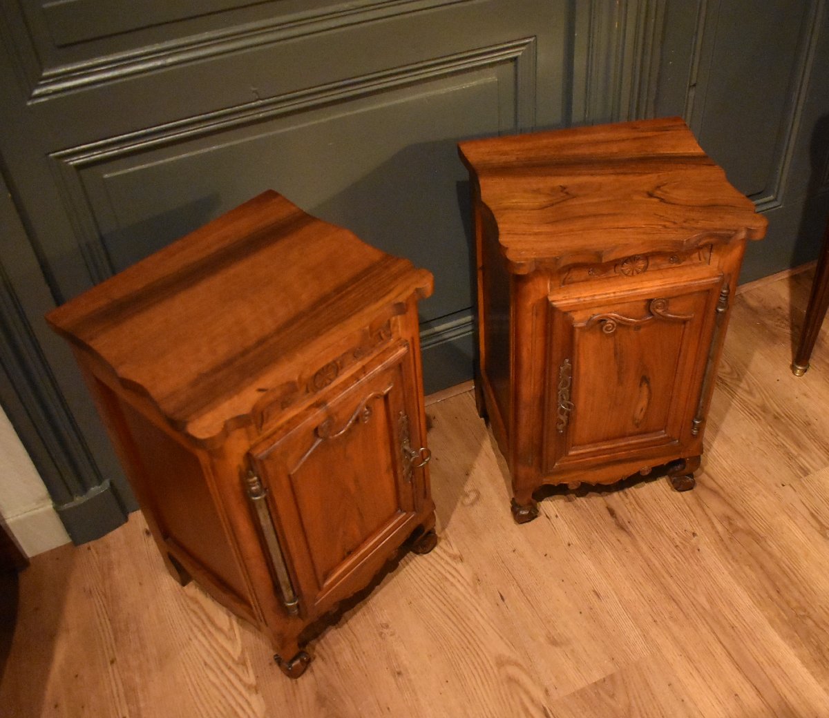 Pair Of Miniature Nightstands-photo-4