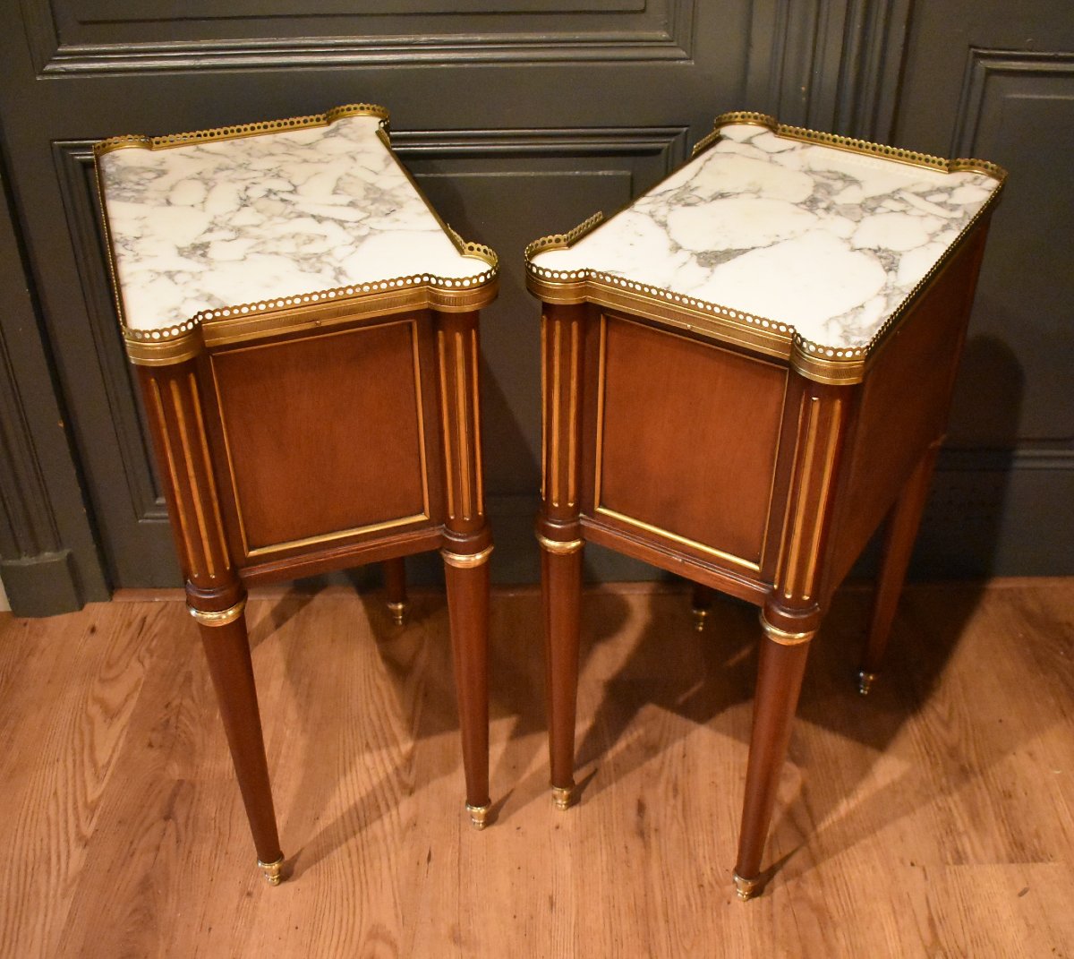 Paire de chevets de style Louis XVI-photo-3