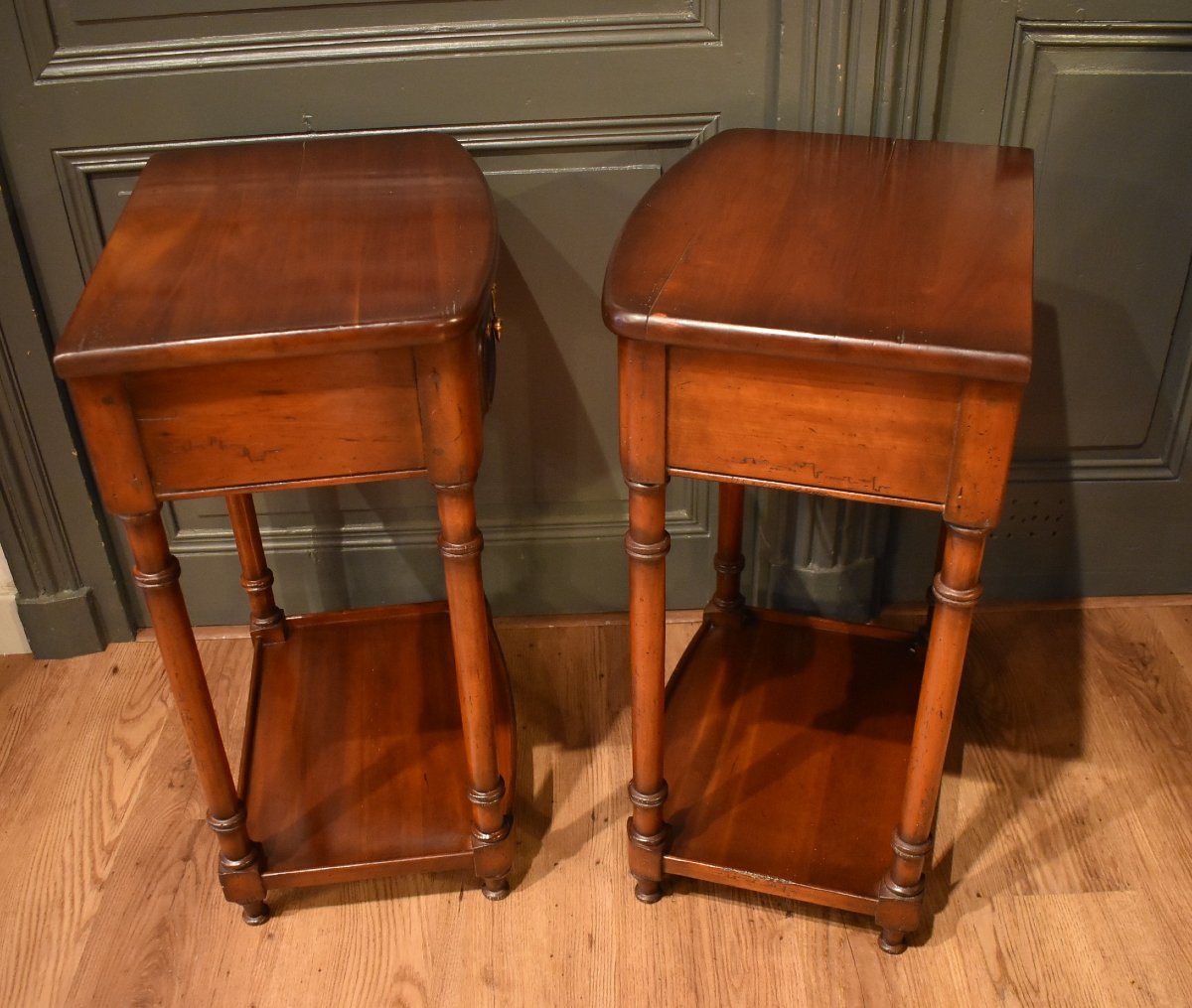 Pair Of Cherry Wood Nightstands-photo-4