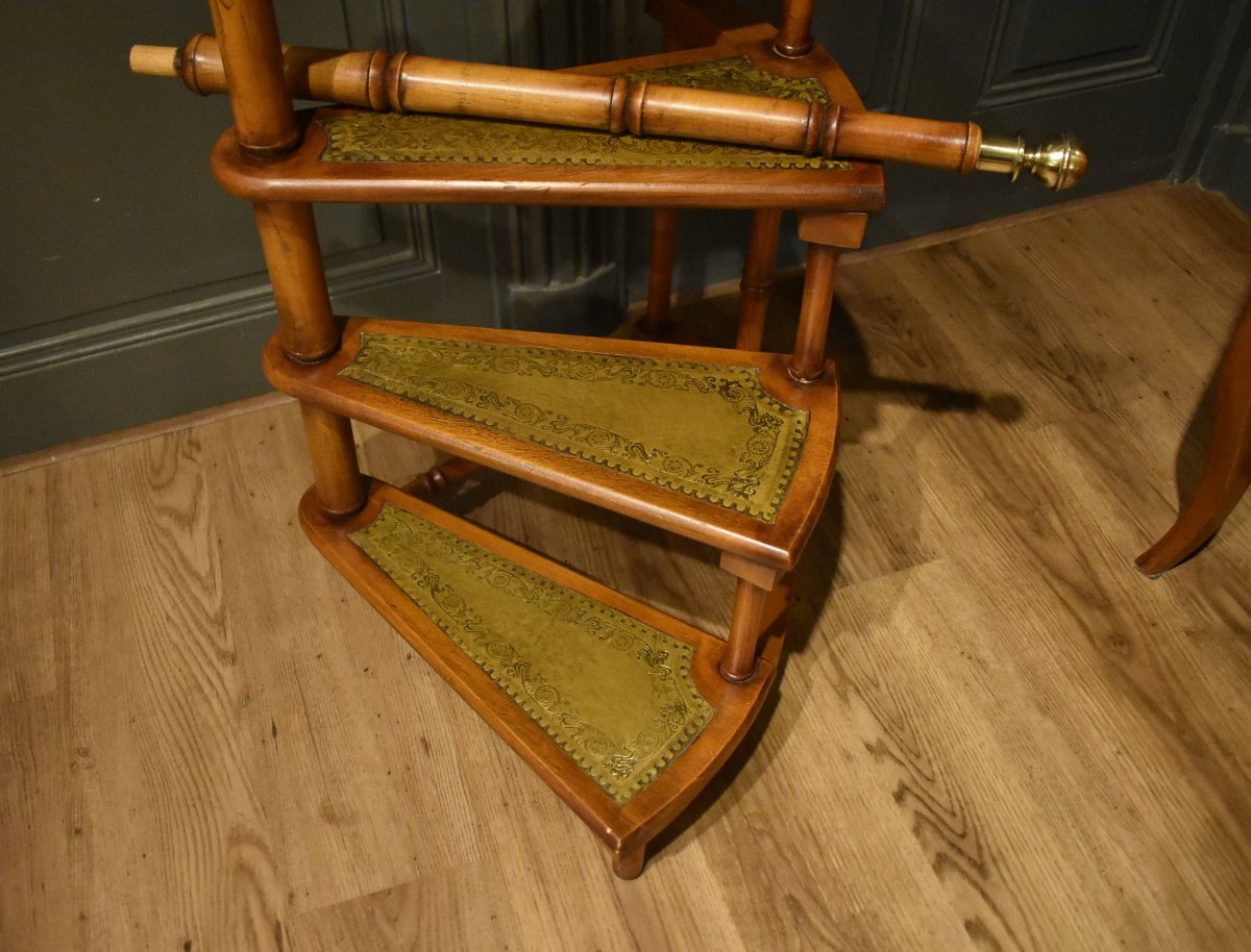 Large Library Step Stool-photo-3