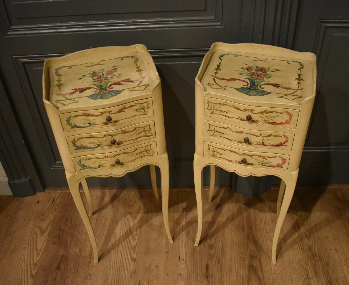 Paire de chevets de style Louis XV