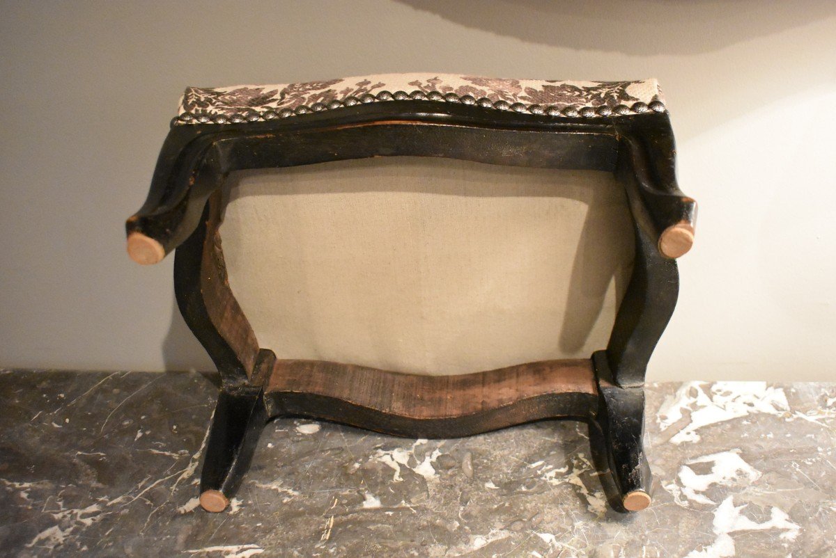 Blackened Wooden Feet Stool-photo-3