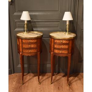 Paire de chevets ovales de style Louis XV