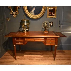 Bureau plat de style Louis XVI
