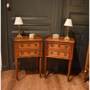 Paire de chevets de style Louis XVI