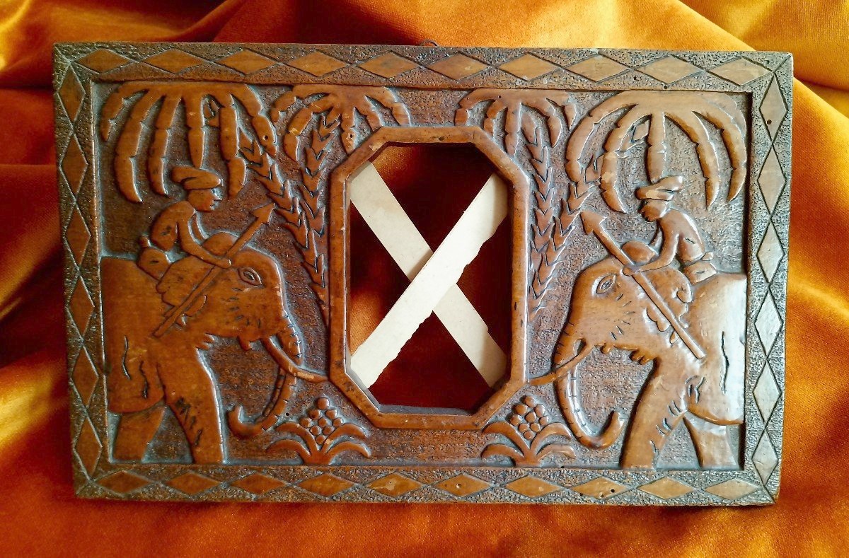 Africanist Elephant Frame