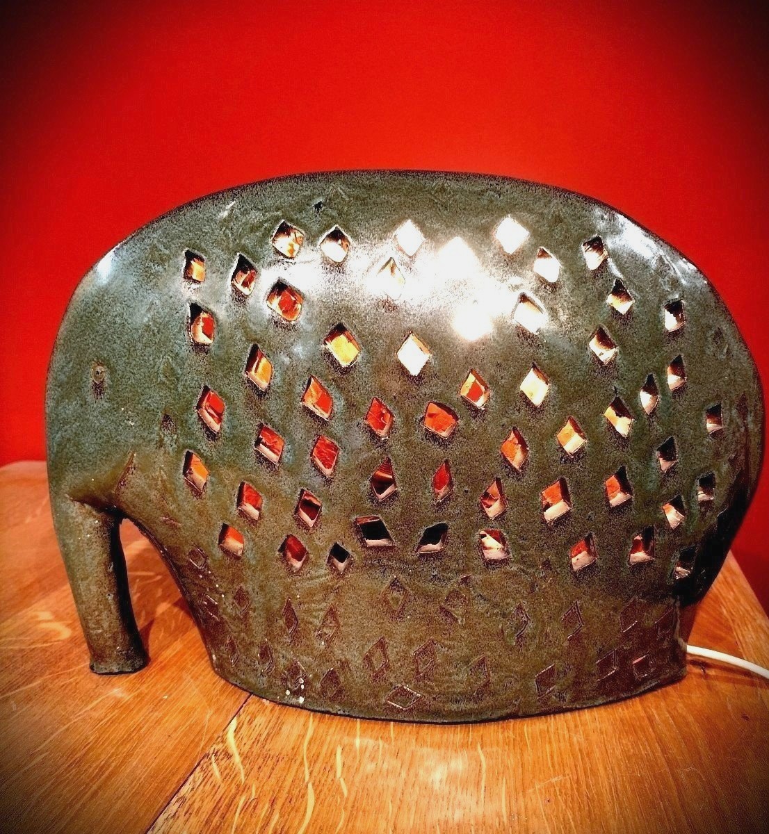 Lampe El&eacute;phant Stylis&eacute; C&eacute;ramique Verniss&eacute;e
