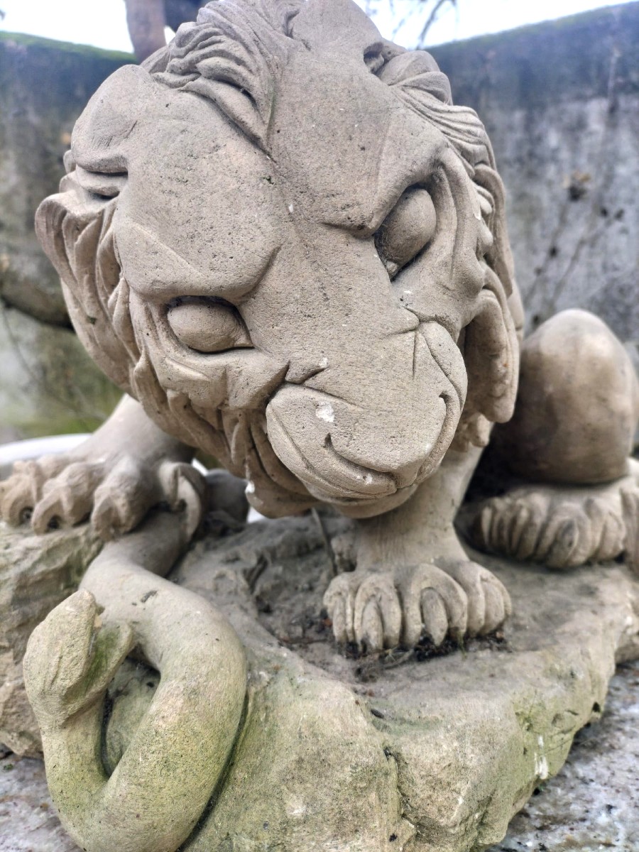 Art Deco Stone Lion And Snake-photo-3