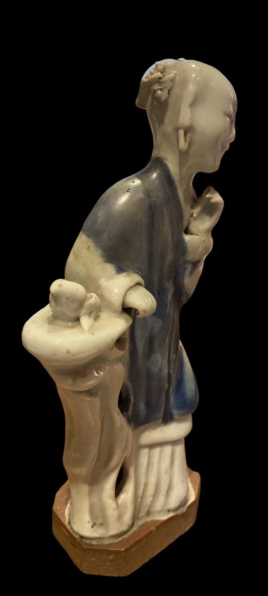 Enameled Porcelain Statuette, China, Eighteenth-photo-2