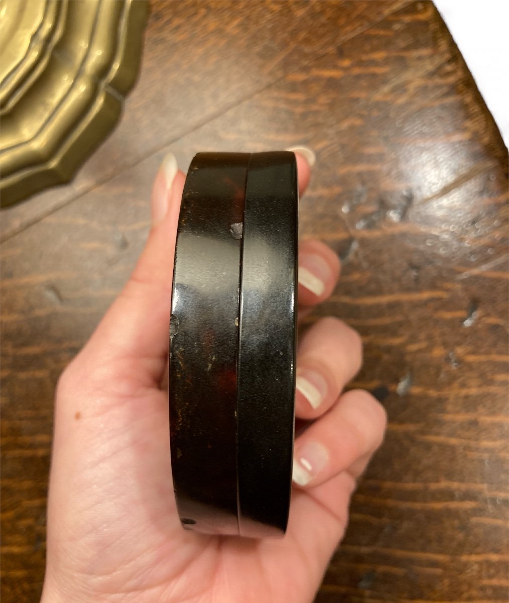 Round Scale-look Box In Tortoise Shell Decorated With A Miniature, Late 19th Century-photo-4